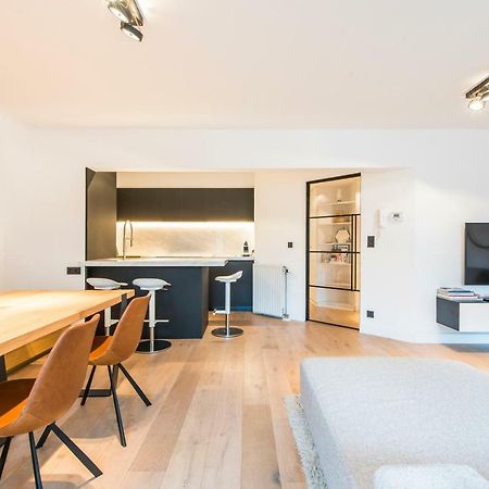 Ruim En Modern Appartement Te Knokke Nabij De Dijk Esterno foto