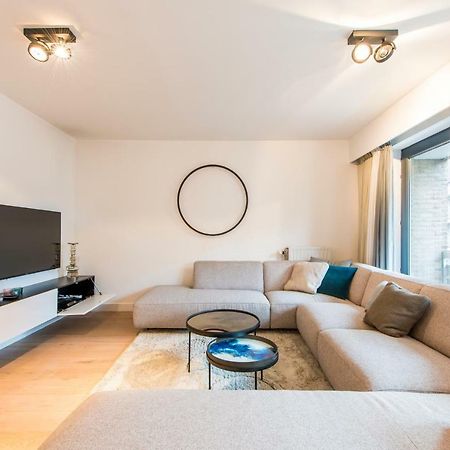 Ruim En Modern Appartement Te Knokke Nabij De Dijk Esterno foto