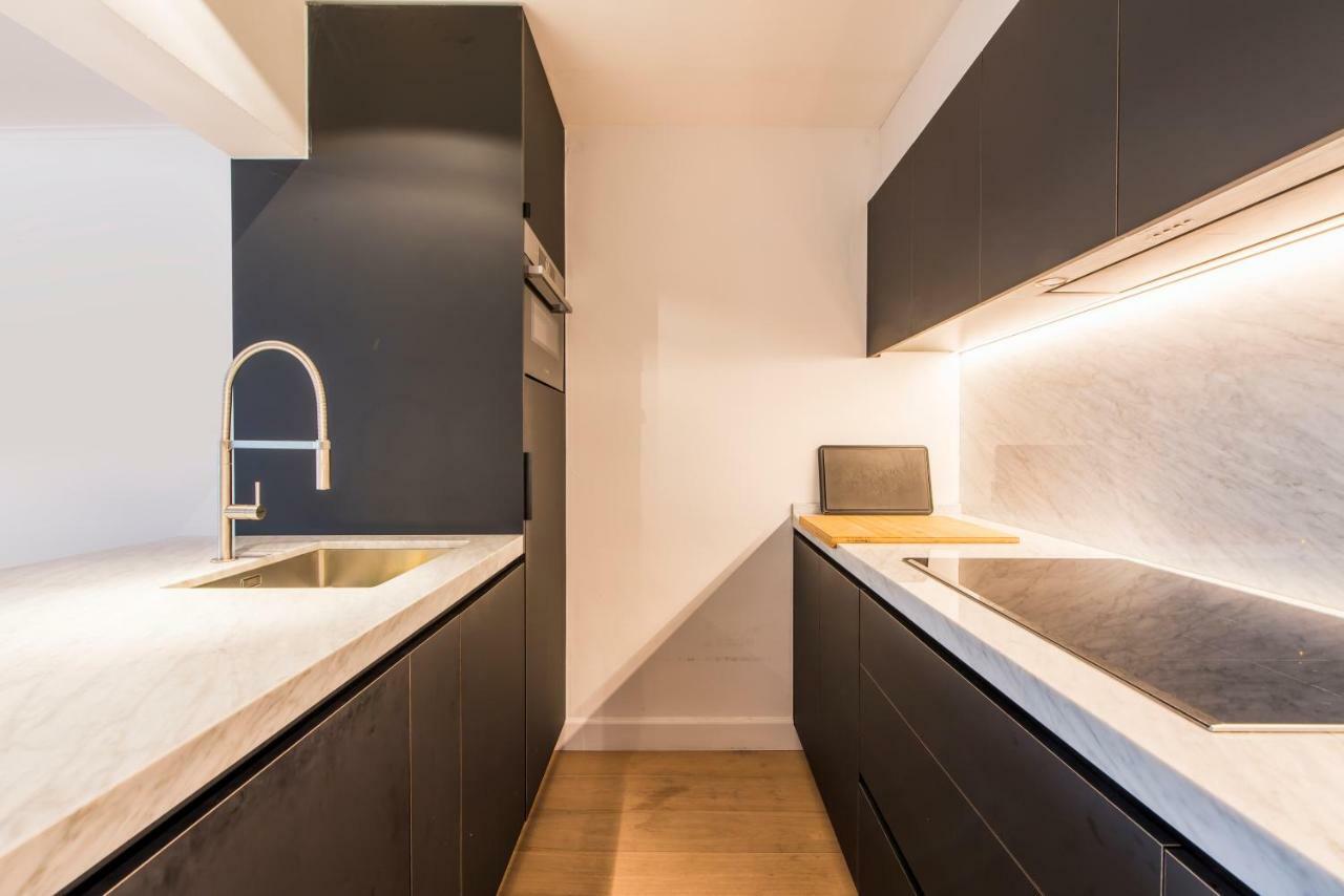 Ruim En Modern Appartement Te Knokke Nabij De Dijk Esterno foto