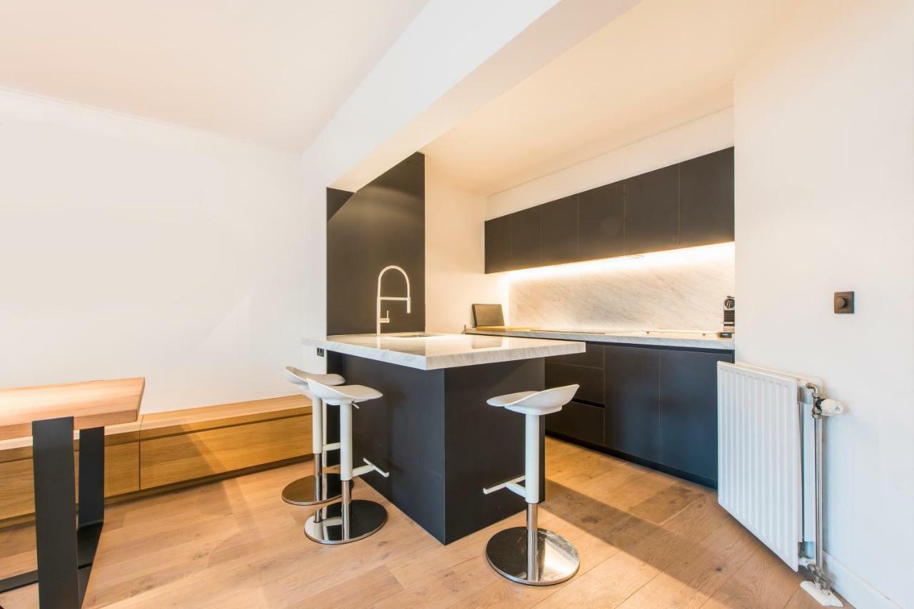 Ruim En Modern Appartement Te Knokke Nabij De Dijk Esterno foto