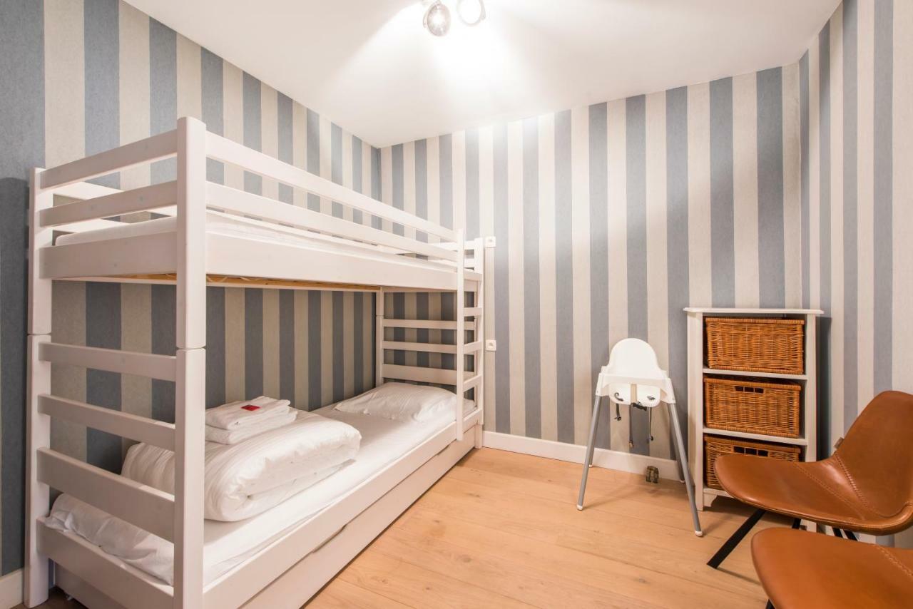 Ruim En Modern Appartement Te Knokke Nabij De Dijk Esterno foto